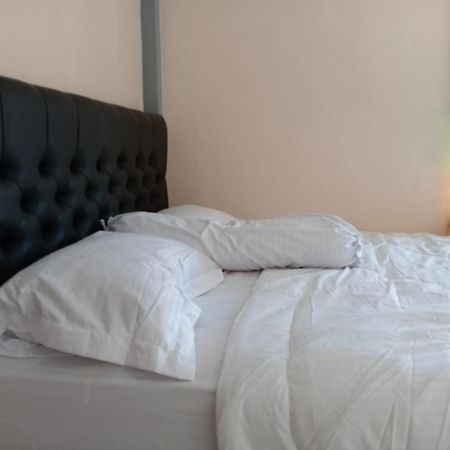 Yusilver Guest House Labuan Bajo Ngoại thất bức ảnh