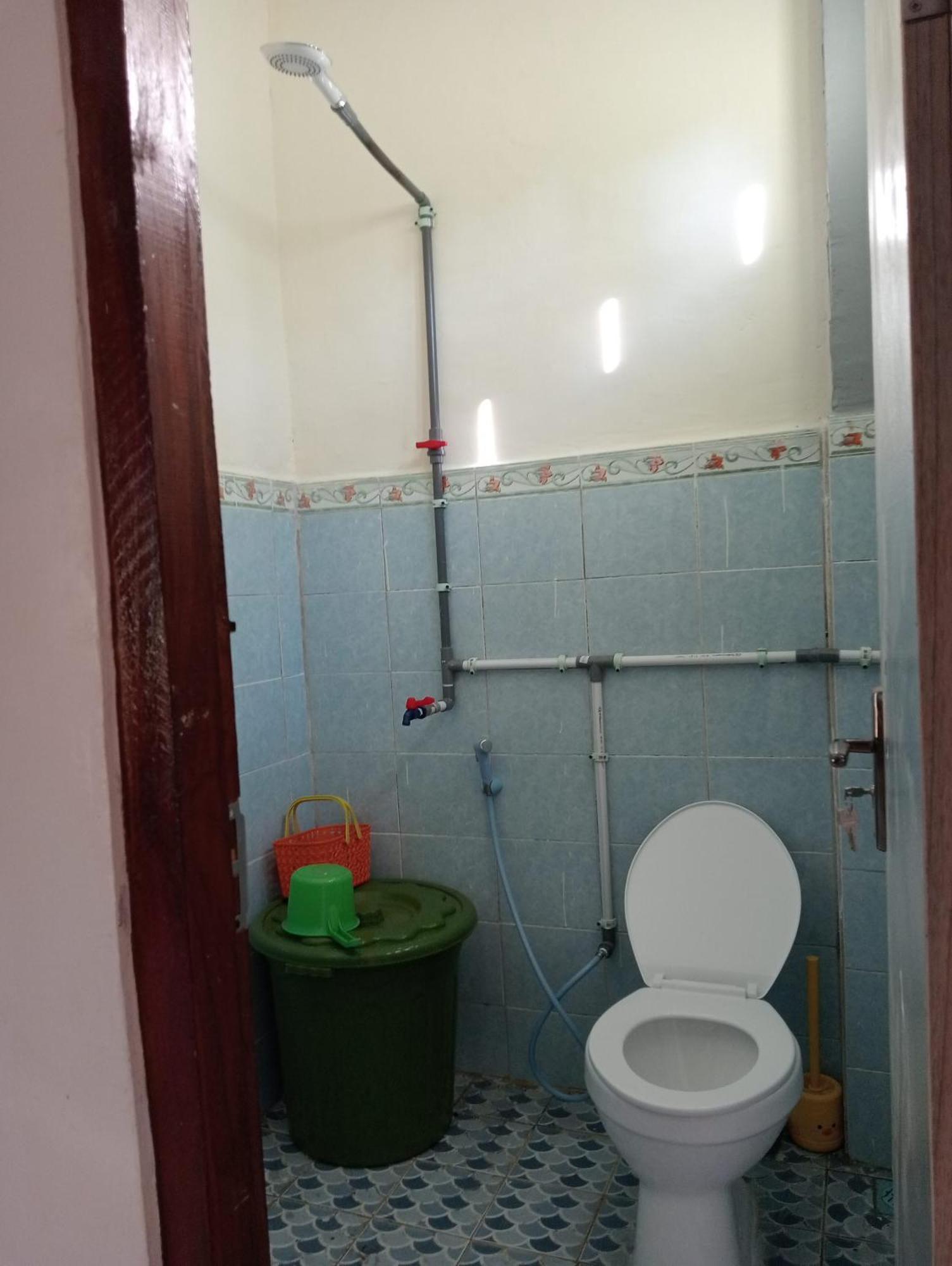 Yusilver Guest House Labuan Bajo Ngoại thất bức ảnh