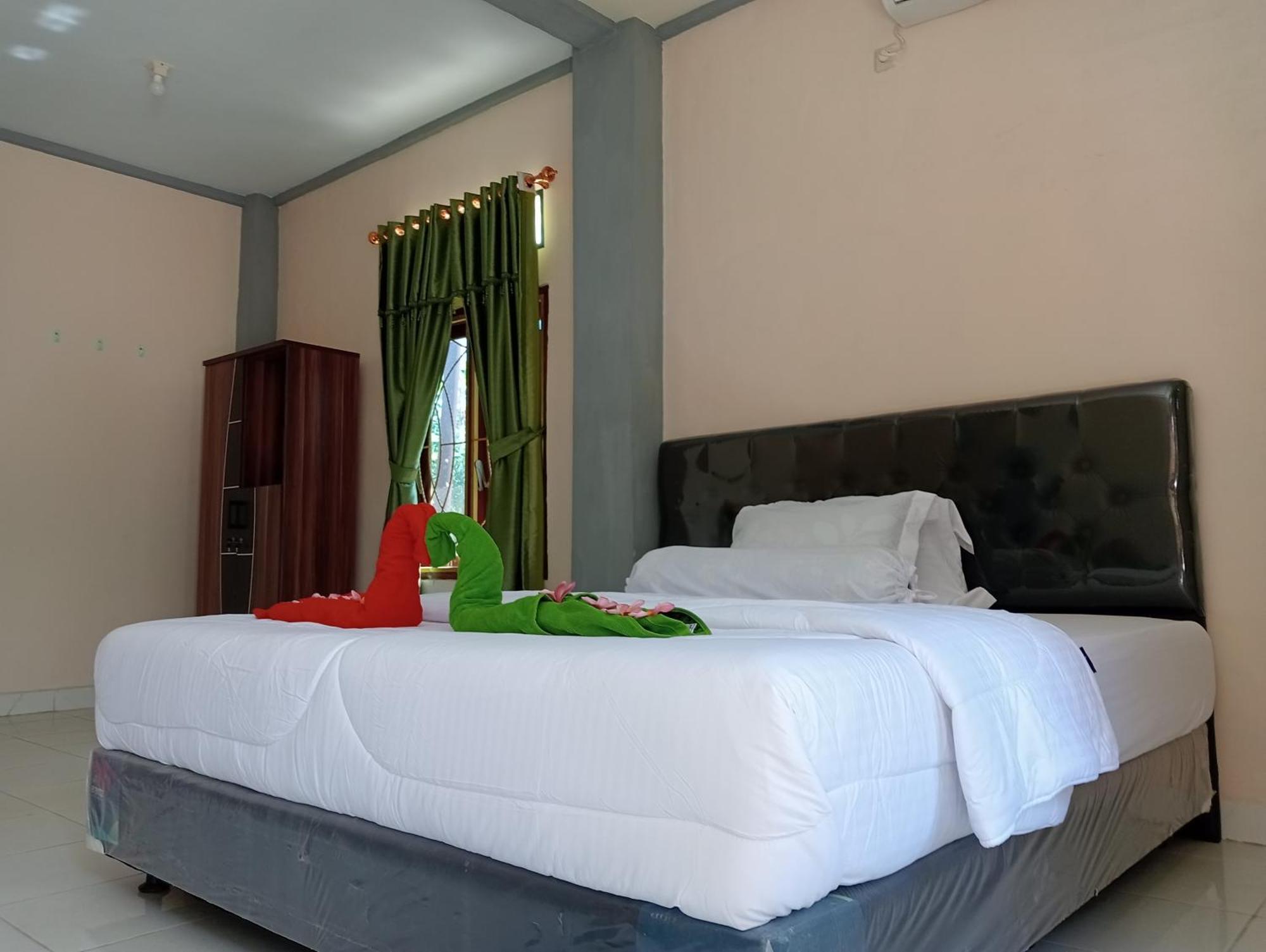 Yusilver Guest House Labuan Bajo Ngoại thất bức ảnh