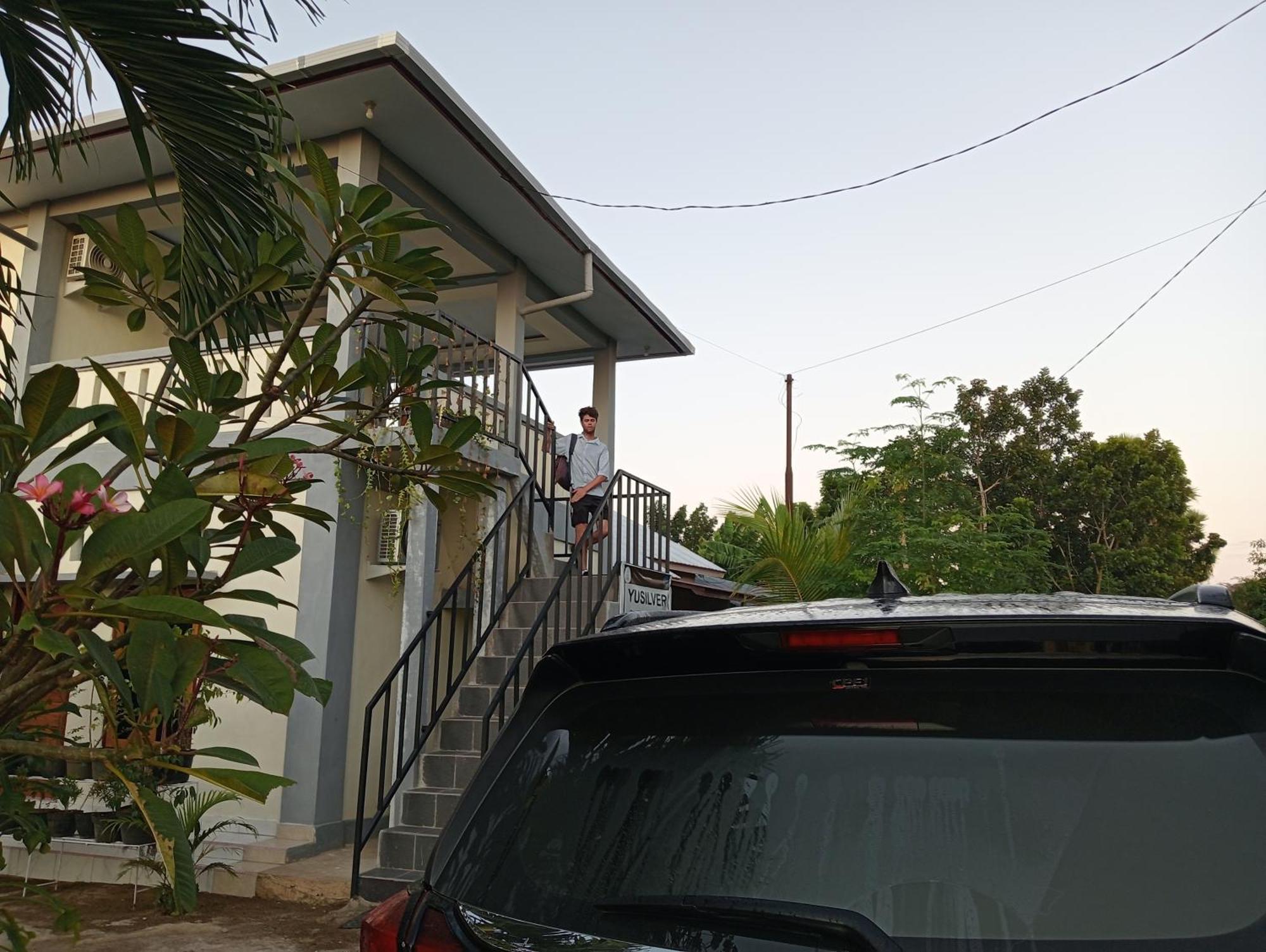 Yusilver Guest House Labuan Bajo Ngoại thất bức ảnh